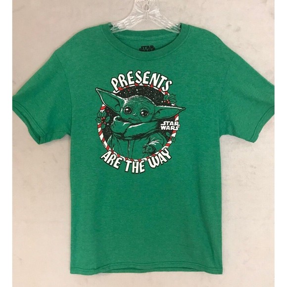 Y2K Retro Star Wars Yoda "Presents Are The Way" T-Shirt Green Unisex Size Small - Picture 1 of 5